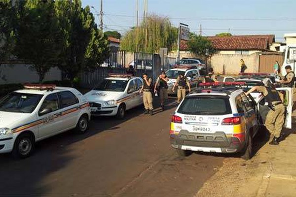 Polícia Militar inicia operação em Patos de Minas e moto furtada é apreendida