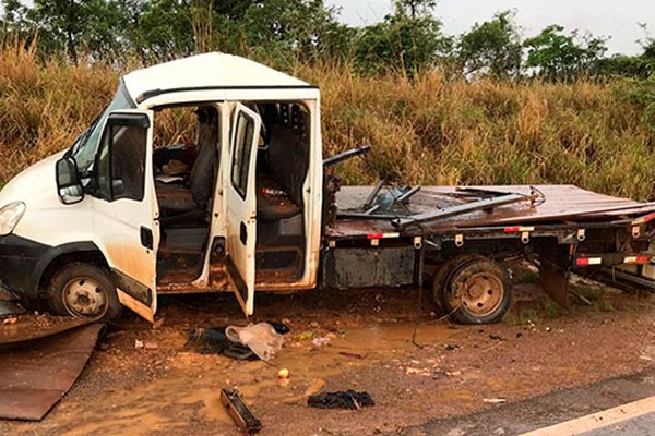 Homem de 30 anos morre depois de grave acidente na MG230 em Rio Paranaíba