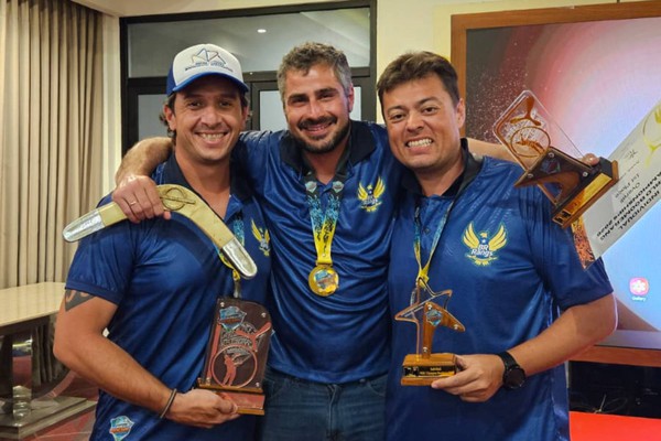 Patense conquista tricampeonato mundial de bumerangue e Brasil é vice-campeão por equipes na Indonésia