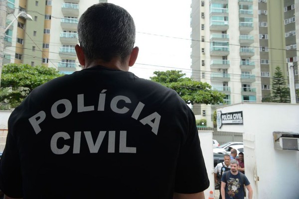 Médico e enfermeira são presos por venda irregular de emagrecedores