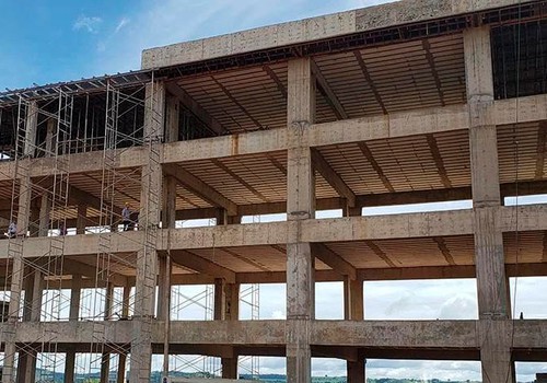 Obras do Campus da UFU em Patos de Minas podem ser concluídas em 18 meses, afirma reitor