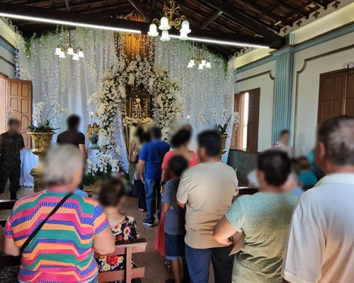 Homem relata ameaças corre para dentro da igreja de Nossa Senhora Aparecida e assusta fieis