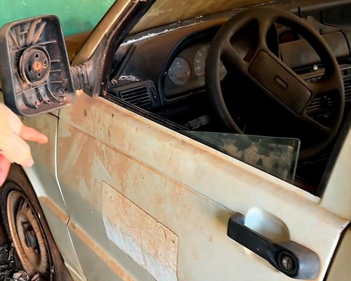 Ambulância do Governo de Minas é encontrada abandonada em distrito de Patos de Minas