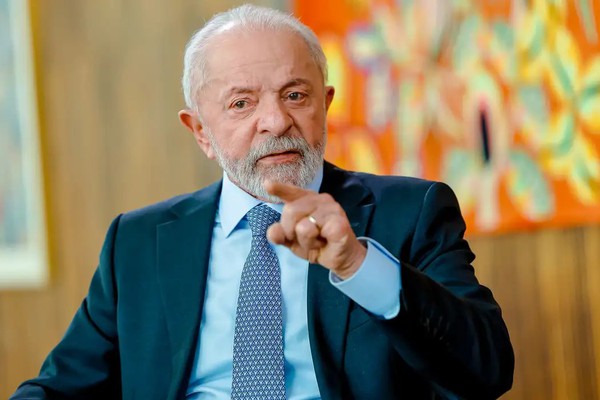 O Brasil negociará como país soberano, diz Lula no New York Times