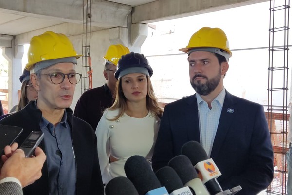 Governador Romeu Zema visita Patos de Minas e anuncia mais de R$10 milhões em equipamentos para a Santa Casa