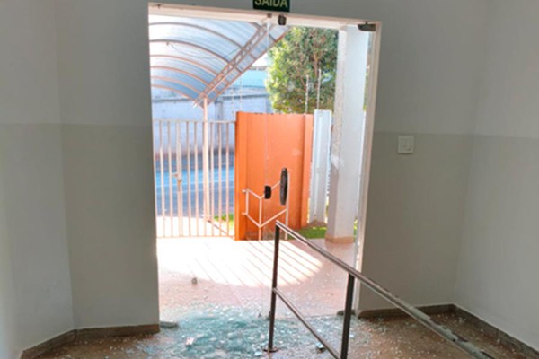 Restaurante Popular é arrombado e tem equipamentos furtados durante a madrugada