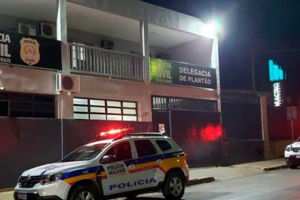 Homem de 55 anos é preso por furtar mais de R$5 mil da própria namorada em Patos de Minas