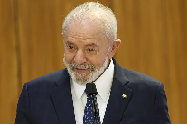 Lula diz que atentado a Trump “empobrece a democracia”