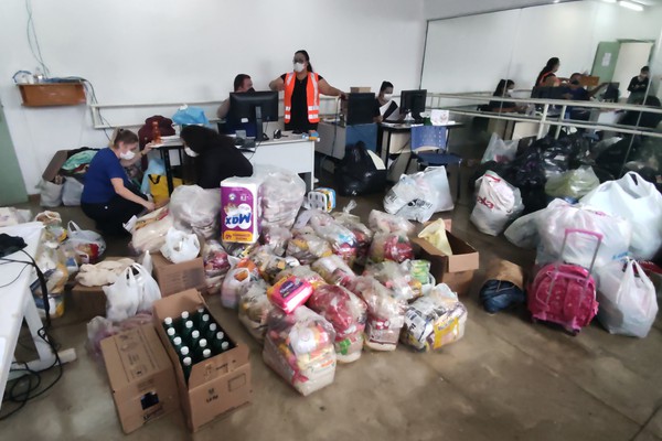 Confira como está sendo a captação e a distribuição de doações para famílias afetadas pela chuva em Patos de Minas