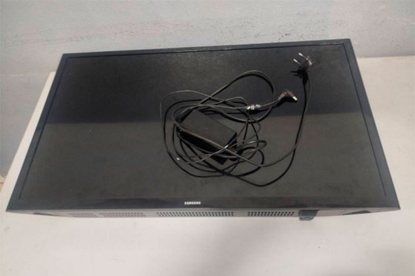 Homem compra TV furtada, desiste de devolver após ser descoberto e acaba preso por receptação