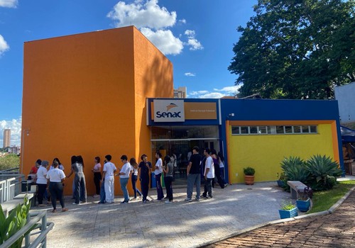 Curso rápido e gratuito oferece qualificação na área de alimentação em Patos de Minas