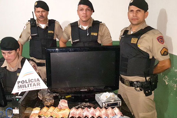 Polícia Militar encontra droga, dinheiro e revólver em casa no Nossa Senhora Aparecida