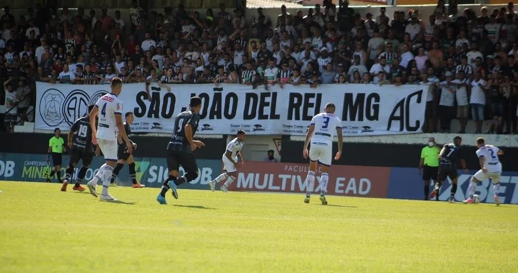 Football Champs em COQUINHOS