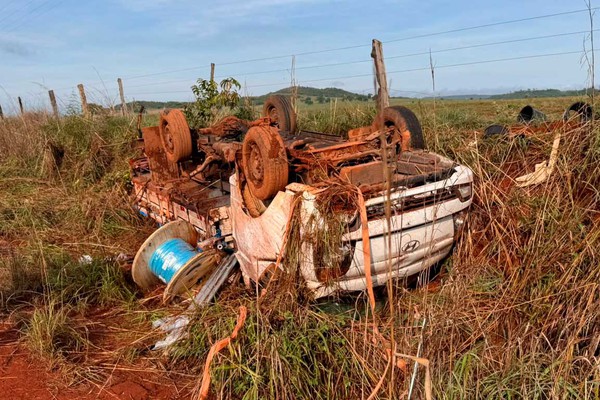 Passageiro de 58 anos morre em acidente com veículo utilitário na MG-188, em Guarda-Mor