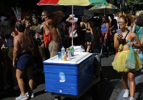 Saiba como se prevenir dos golpes financeiros no carnaval