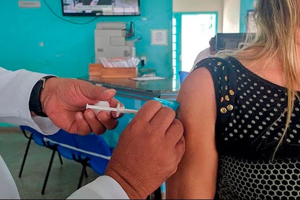 Prefeitura vai disponibilizar 10 mil doses de vacinas contra a gripe neste final de semana