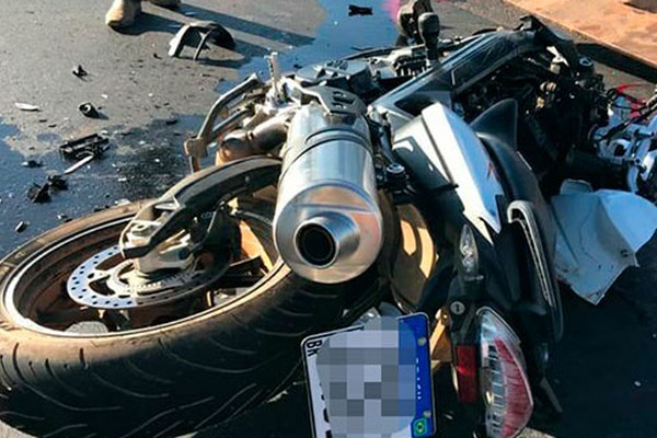 Adolescente em moto de 800 cilindradas morre ao bater em carro que fugiu na BR365