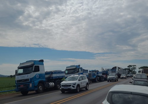 DER-MG restringe tráfego de veículos de grande porte nas rodovias estaduais durante o Natal e o Ano Novo