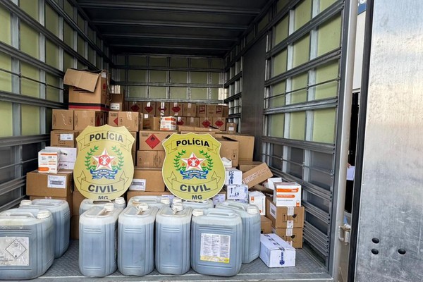 Empresários são presos em Presidente Olegário com carga de defensivos furtada em São Paulo