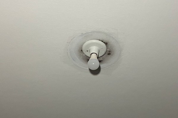 Procon pede investigação do Ministério Público sobre oscilações de energia, em Patos de Minas