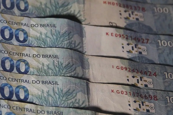 Mercado financeiro reduz previsão da inflação para 5,18%