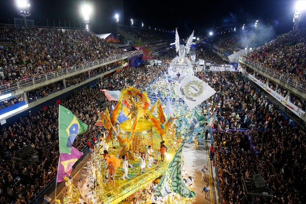 Mangueira no Carnaval 2025: uma homenagem aos Povos Bantus