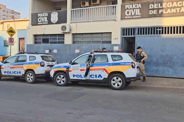 Professor de 49 anos é preso suspeito de estuprar crianças de 4 anos em escola municipal de Patos de Minas