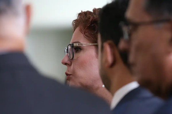 Entenda a situação de Carla Zambelli após prisão na Itália