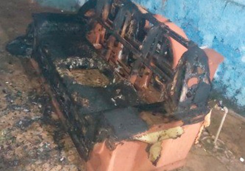 Homem é preso após agredir companheira e incendiar sofá dentro de casa em Patos de Minas