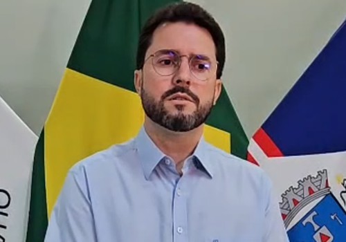 Falcão anuncia mais recursos para a saúde, fala sobre obras em andamento e a construção de sua candidatura