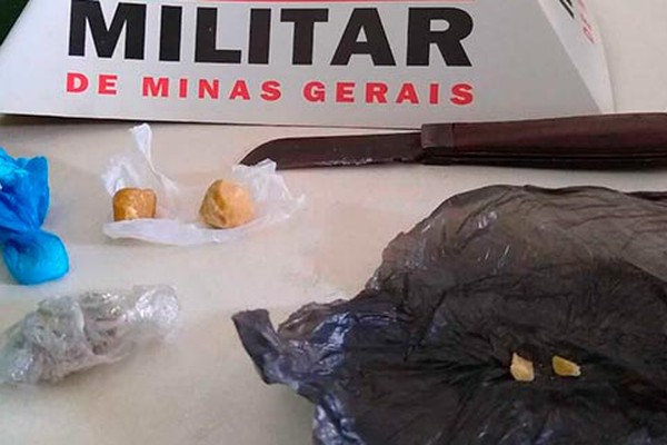Velho conhecido no meio policial é preso com pedras de crack, maconha e cocaína em Patos de Minas