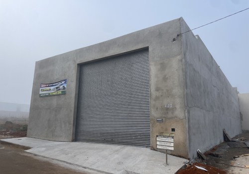 Negócio de oportunidade: construtora oferece barracão novo em fase final de acabamento