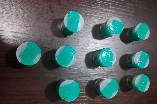 Cão farejador encontra droga escondida em tênis e passageiro de ônibus é preso na BR352