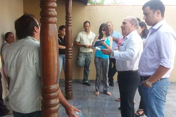 Moradores fazem abaixo-assinado e instalação de antena vira alvo de polêmica no Planalto