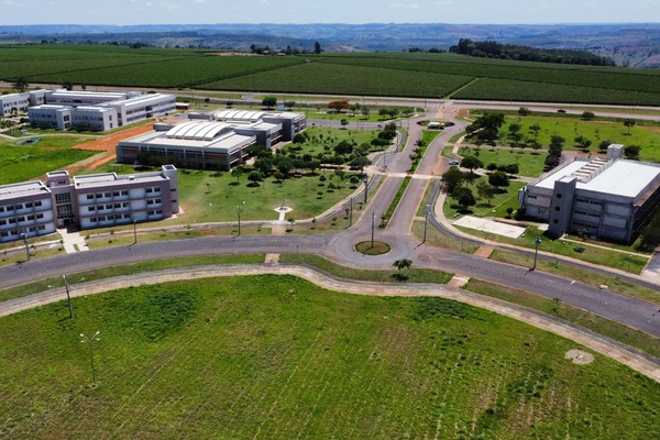 Semana Semear celebra 20 anos da UFV Rio Paranaíba com extensa programação para a comunidade