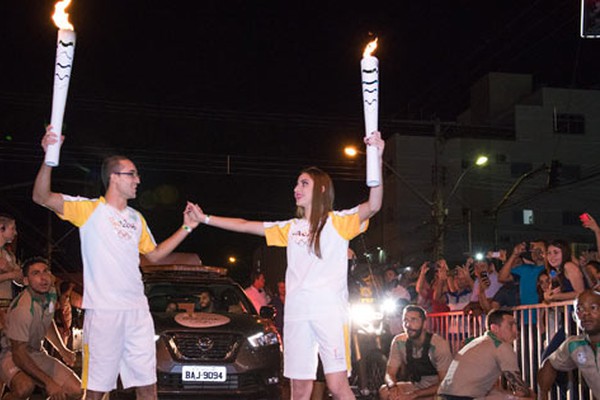 Patenses falam sobre emoção de conduzir a Tocha Olímpica pelas ruas de Patos de Minas