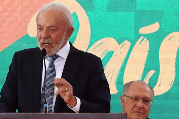 Governo anuncia R$ 30 bi em crédito para setores afetados por tarifaço