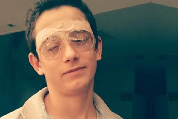 Adolescente de 14 anos de Santana de Patos que luta para não ficar cego passa pela primeira cirurgia na cidade de Uberlândia