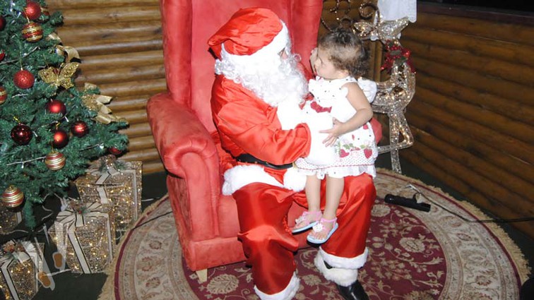 Trenzinho do Papai Noel faz a festa da criançada - Patos em Destaque