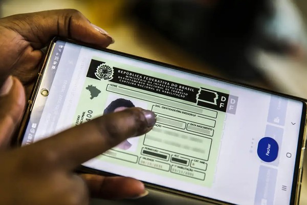 Contran aprova resolução que retira exigência de autoescola para CNH