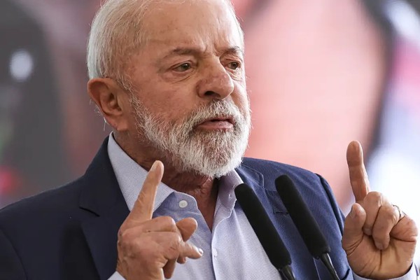 Lula diz que Motta descumpriu acordo e derrubada do IOF foi absurda
