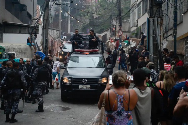 Operações policiais na Maré deixaram 160 mortos em dez anos