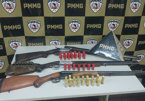 Quatro homens são presos com armas e moto adulterada na zona rural de Patrocínio