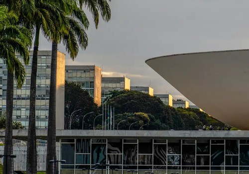 Congresso se aproxima do recesso sem votar PEC 6x1 e PL da Misoginia