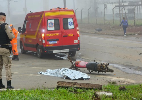 Motociclista morre em grave acidente na avenida JK em Patos de Minas