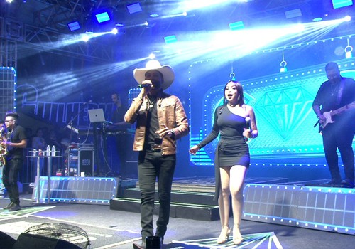 Guilherme Silva lembra sucesso que o projetou “Gabriella” na Fenapraça 2026; veja ao vivo