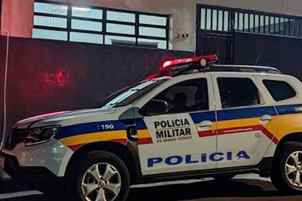 Homem acaba preso após bater na traseira do carro da ex-companheira em Lagoa Formosa