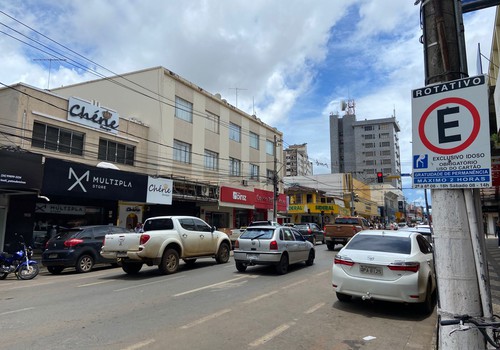 Prefeitura trabalha para retomar estacionamento rotativo no centro de Patos de Minas