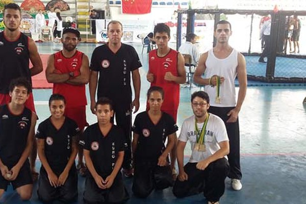 Atletas do Kung-fu de Patos de Minas fazem bonito em campeonato no Rio de Janeiro