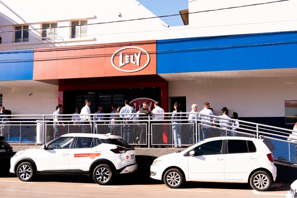 Coopatos inaugura Lely Center para levar robótica e automação à pecuária leiteira em Patos de Minas